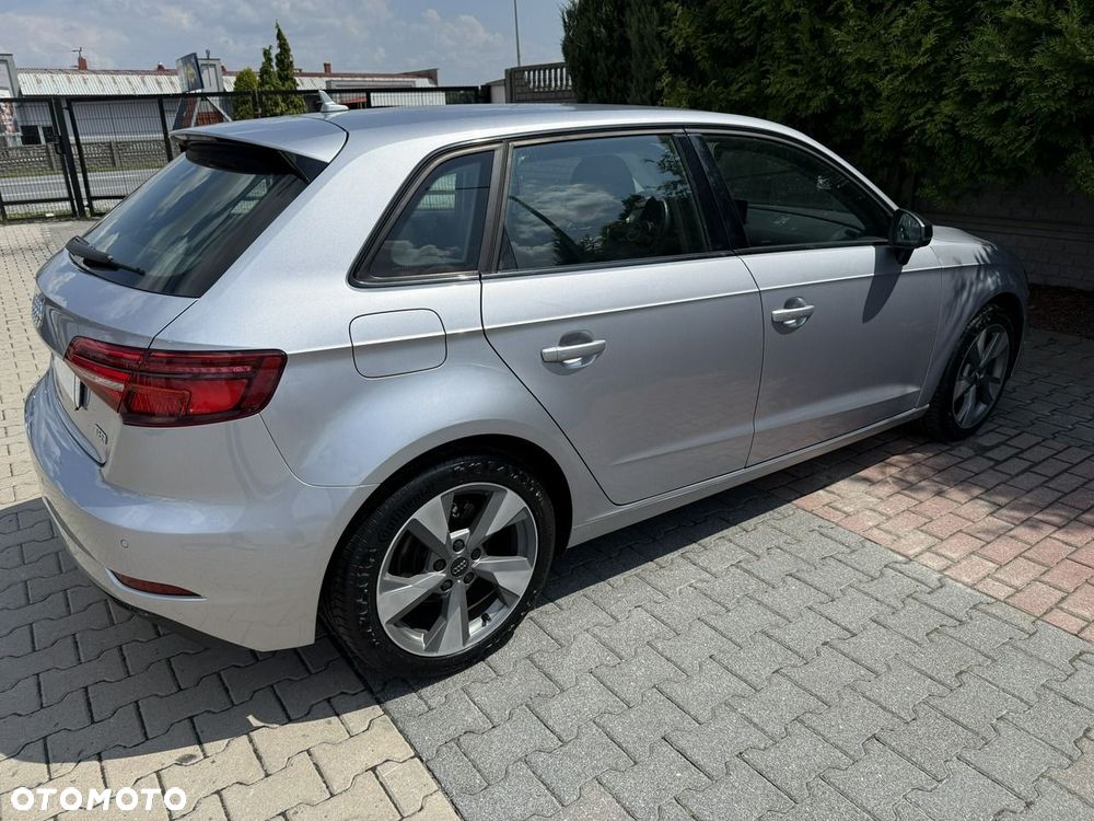 Audi A3 Sportback - 5
