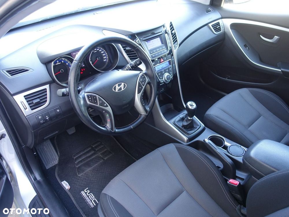 Hyundai i30 1.4 Premium - 13
