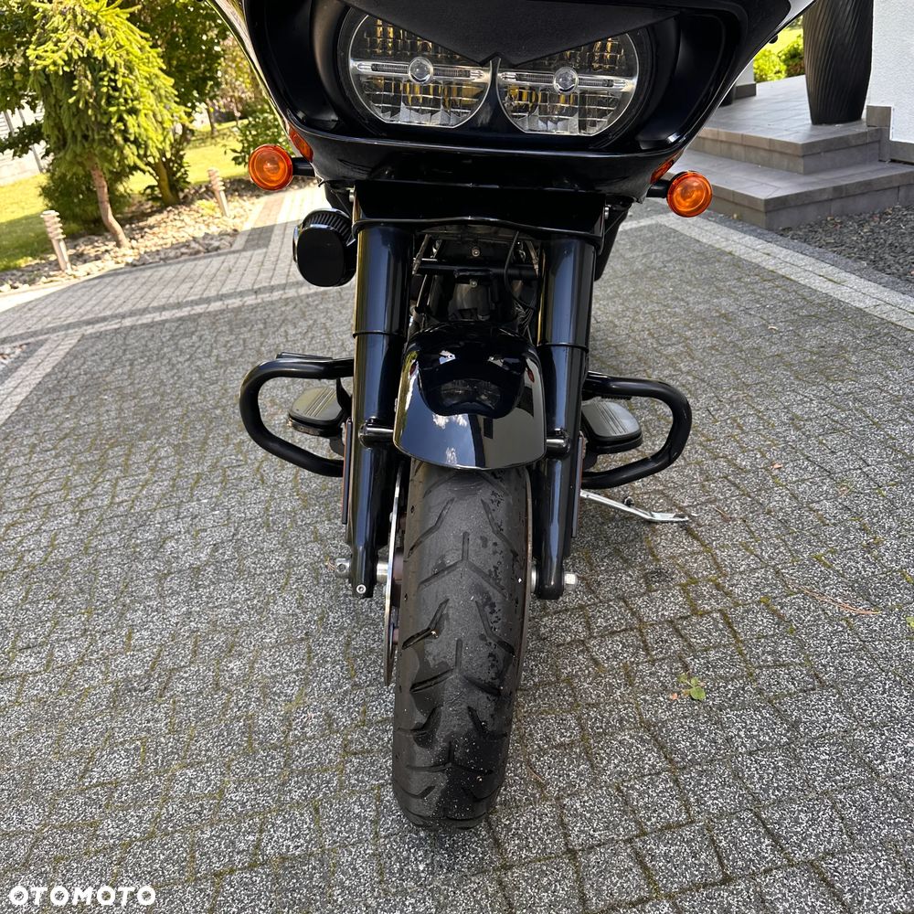 Harley-Davidson Touring Road Glide - 3