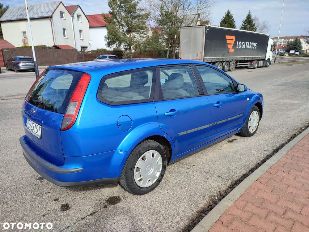 Ford Focus Trend - 3