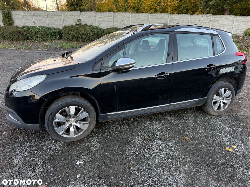 Peugeot 2008 1.6 BlueHDi Allure - 3