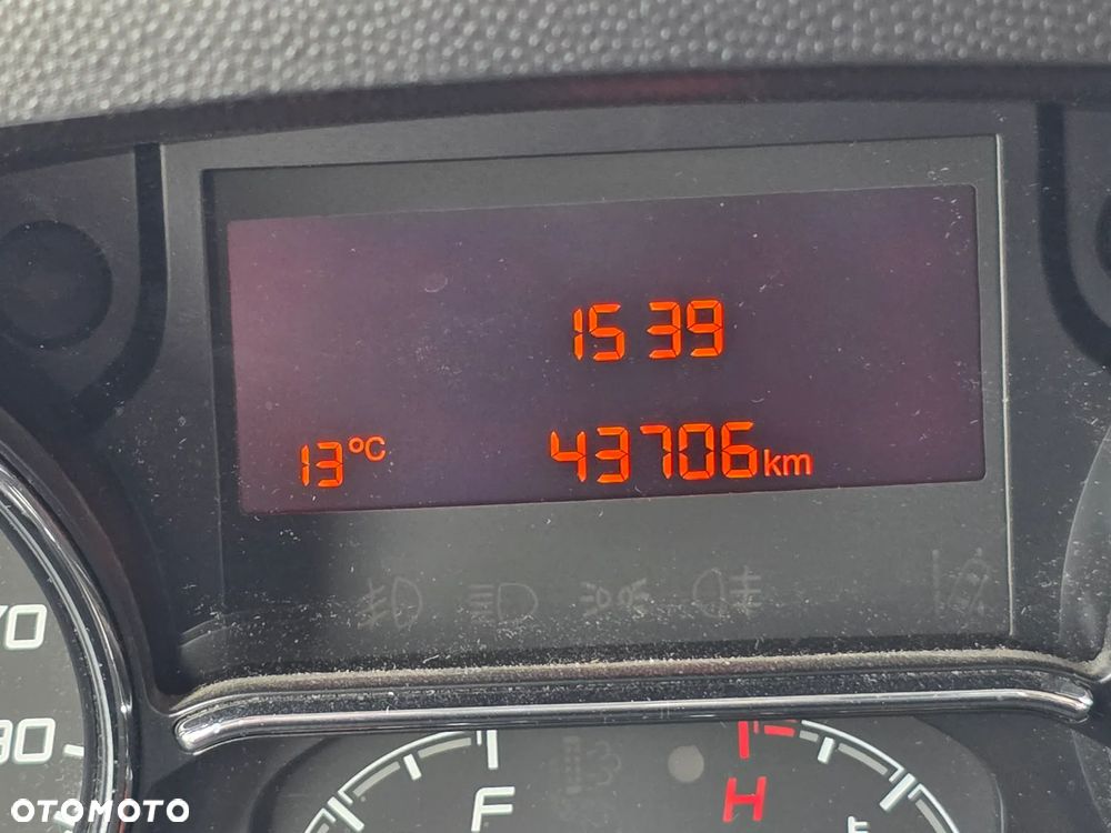 Adria Coral XL Axess 600 DP - 20