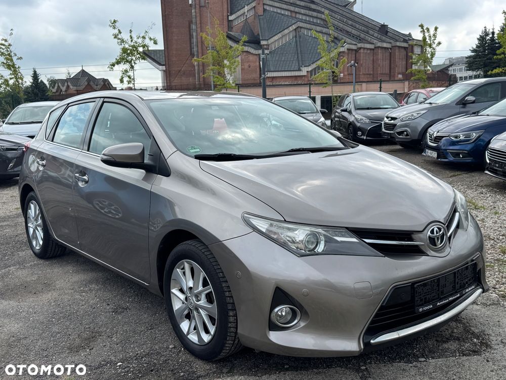 Toyota Auris 1.6 Life+ - 2