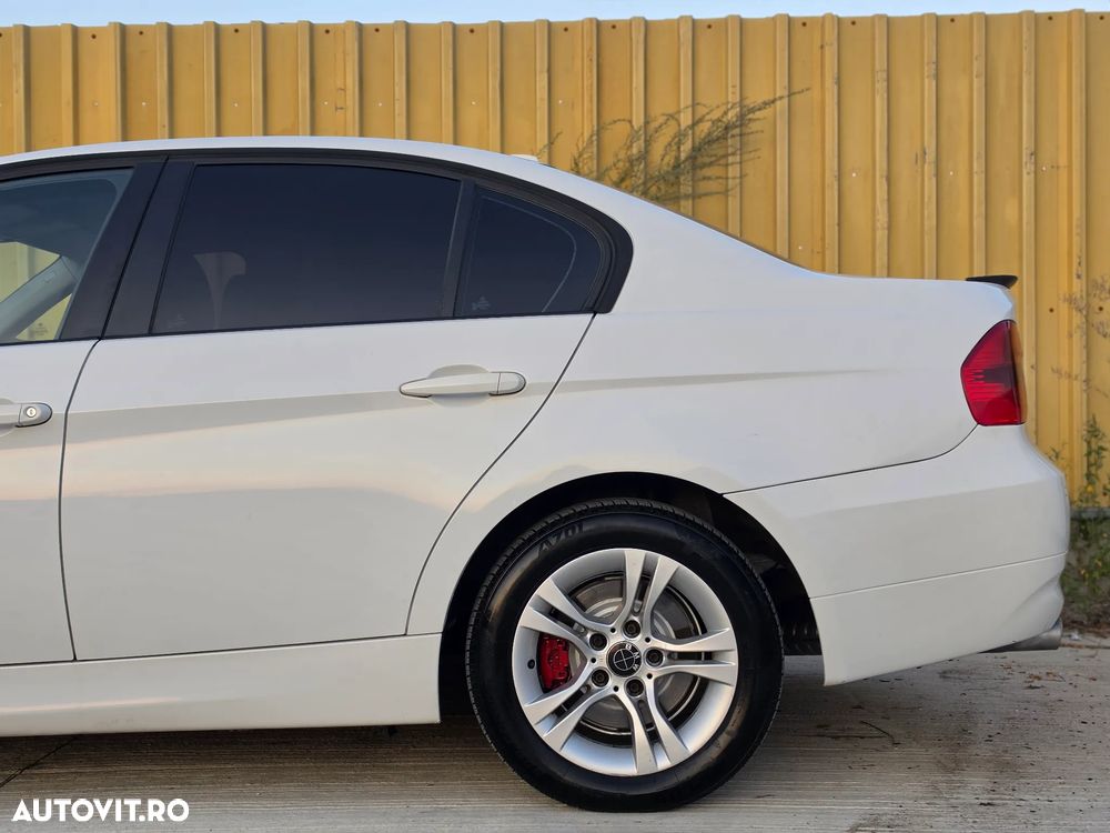 BMW Seria 3 318d DPF Edition Exclusive - 11