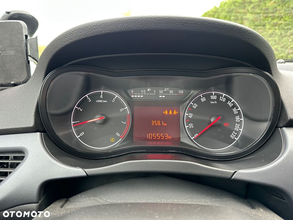 Opel Corsa 1.4 Essentia - 17