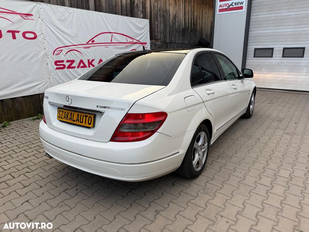 Mercedes-Benz C 200 Avantgarde Edition - 11