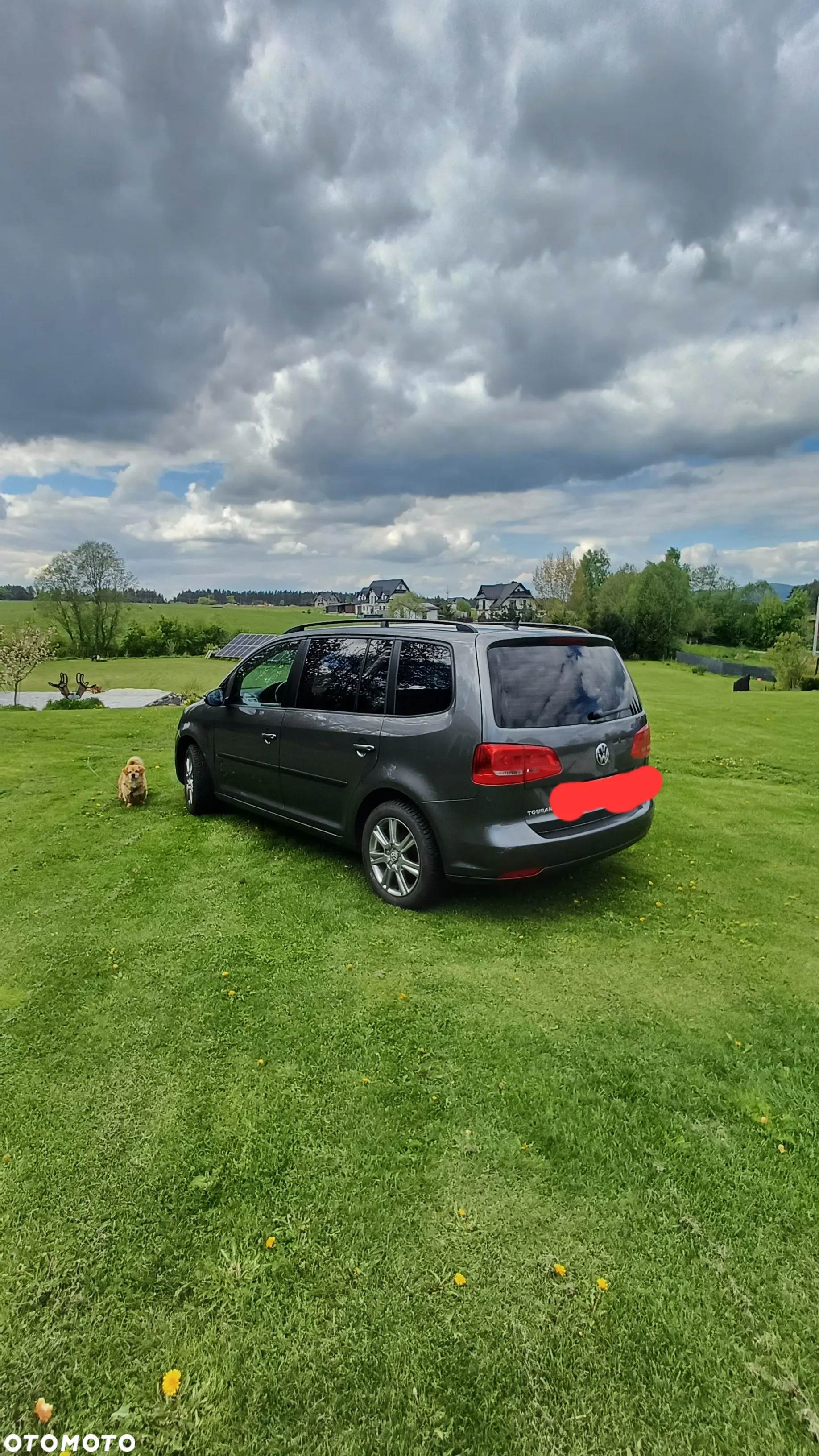 Volkswagen Touran - 10
