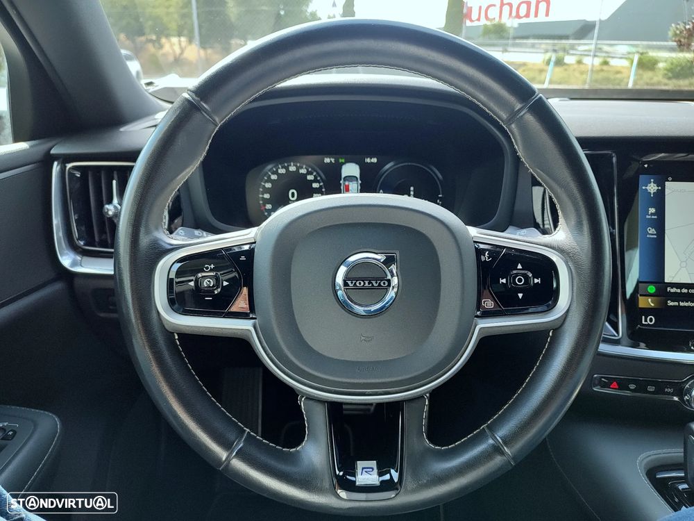 Volvo V60 2.0 T8 AWD TE R-Design - 23