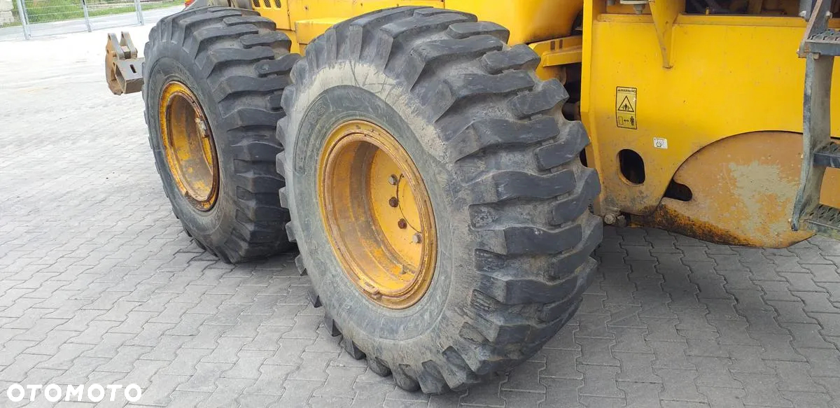 Volvo Równiarka drogowa VOLVO G990 - 22