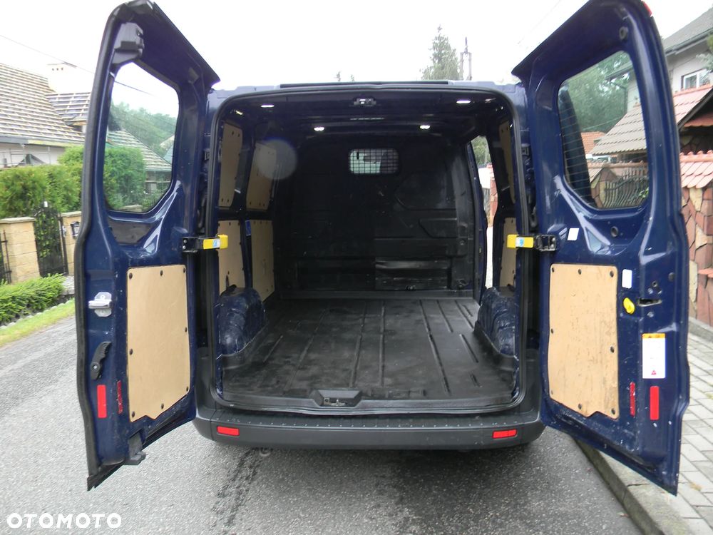 Ford Transit Custom - 11