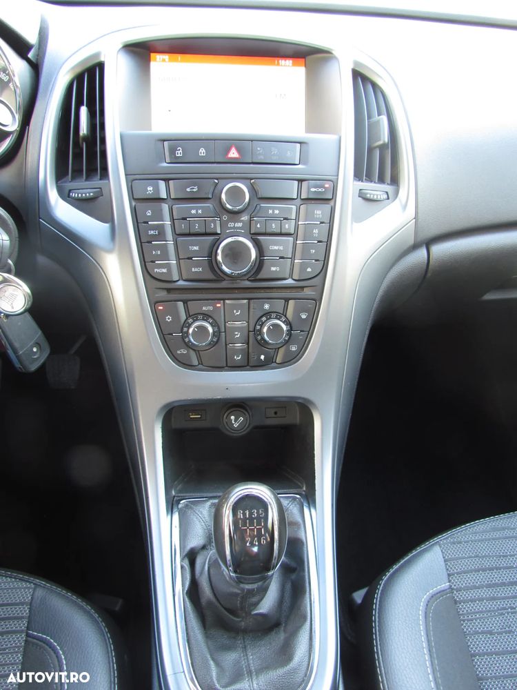 Opel Astra - 8