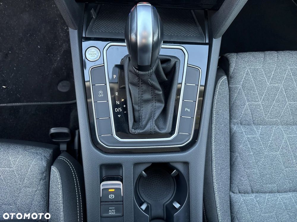 Volkswagen Passat 1.5 TSI EVO Business DSG - 15