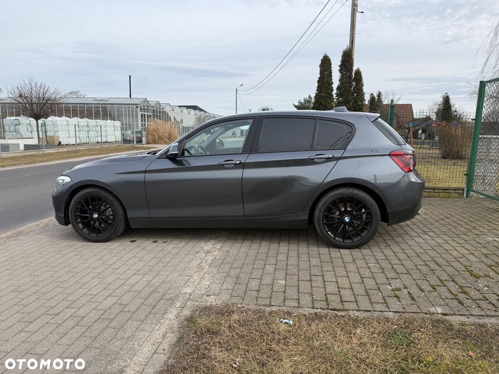 BMW Seria 1 120i - 14