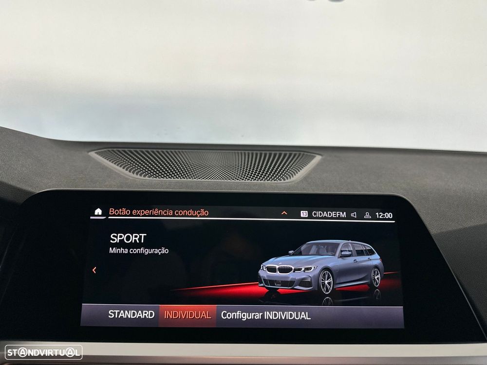 BMW 320 e Pack M Auto - 31