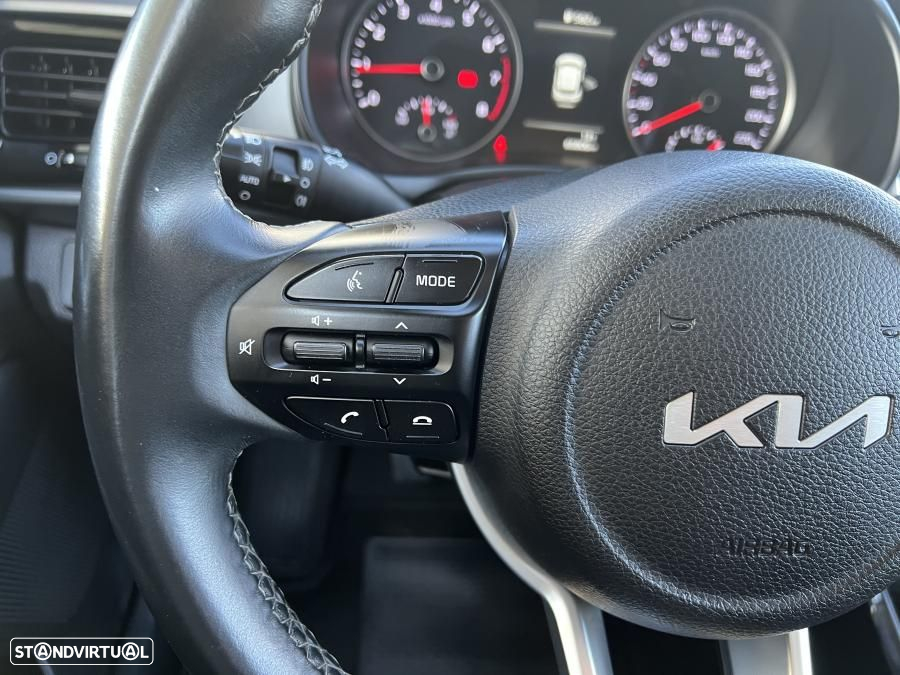 Kia Stonic - 27