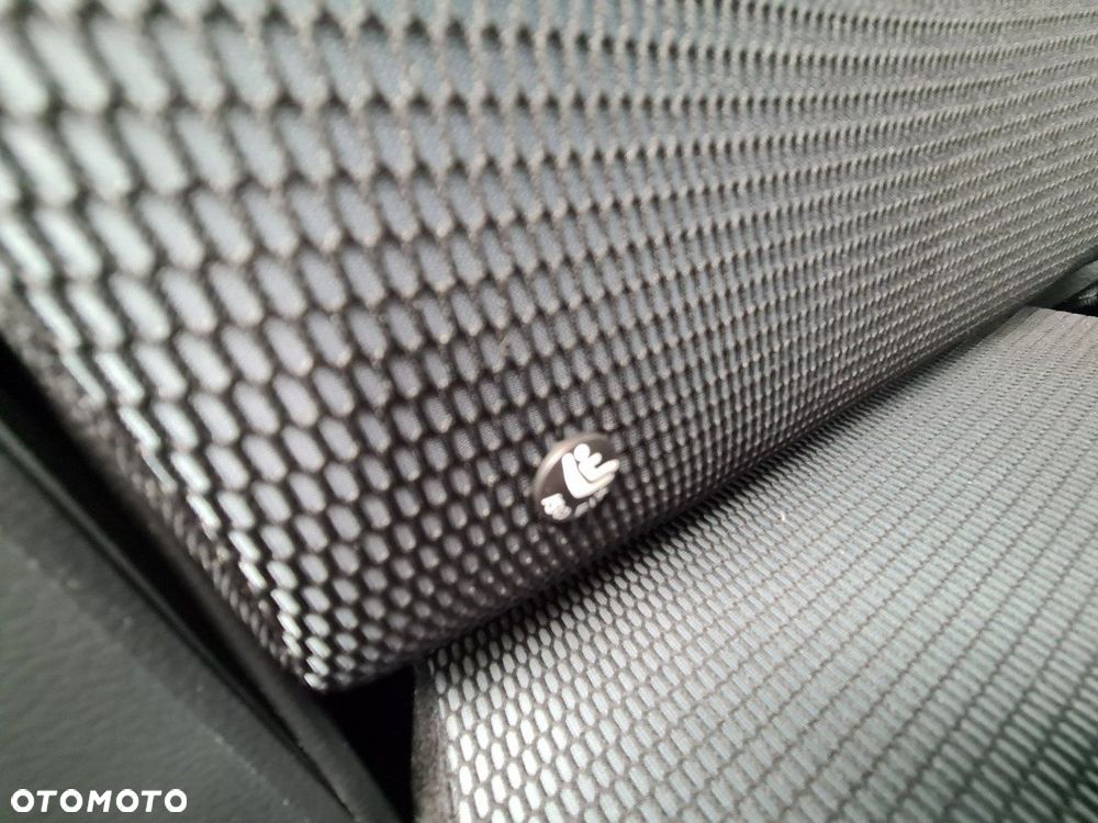 Renault Captur 1.5 dCi Intens EDC - 27