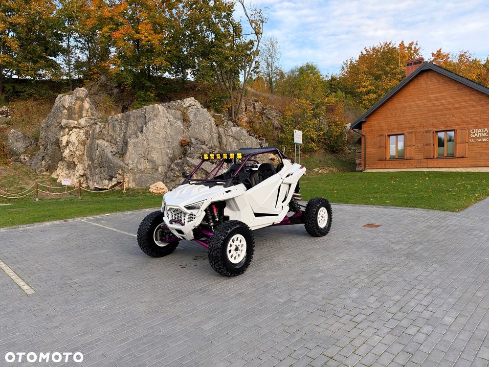 Polaris RZR - 22