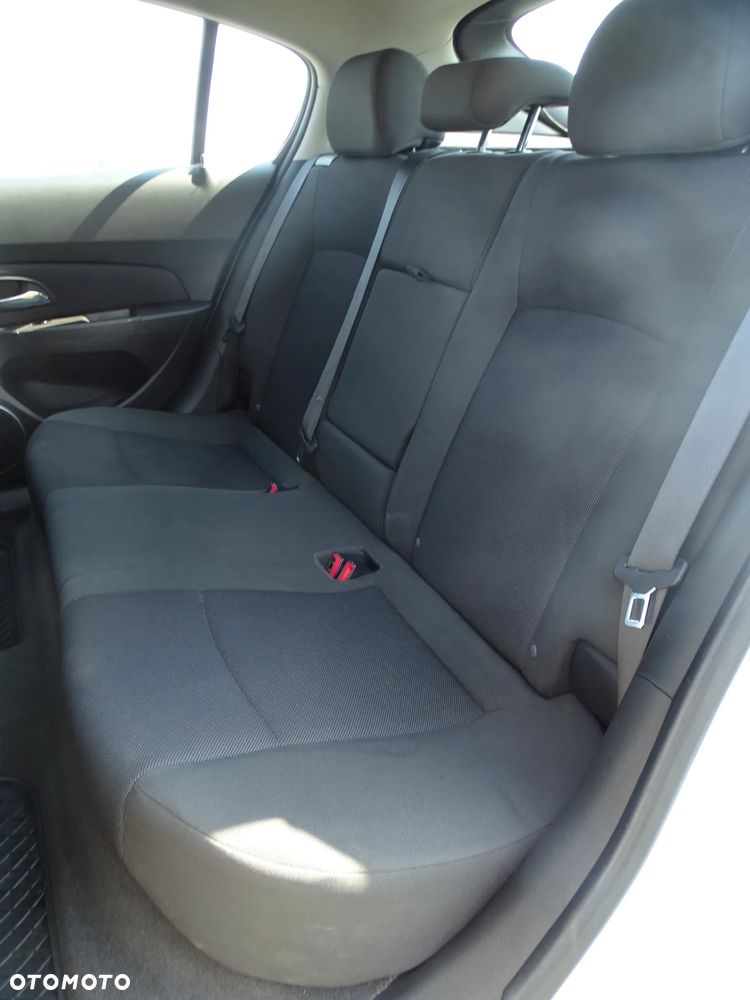 Chevrolet Cruze 1.7TD LT+ - 23