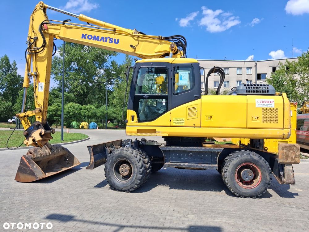 Komatsu PW220-7E0 - 2