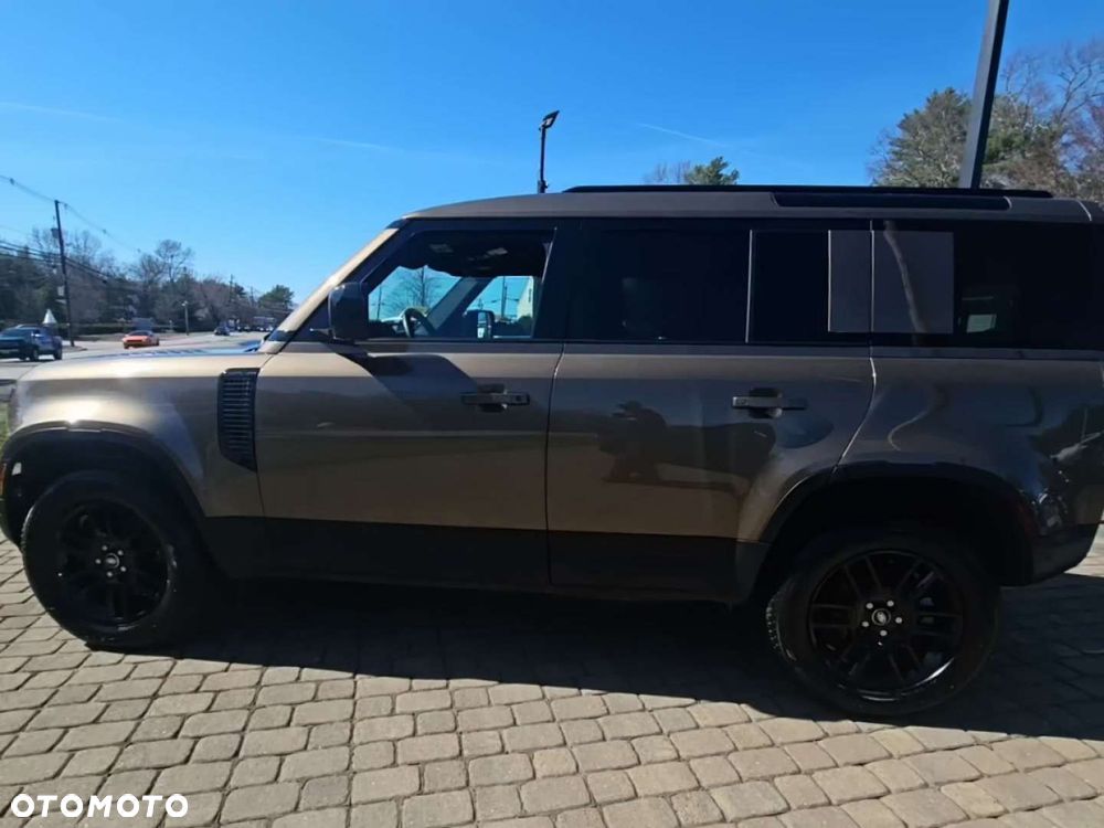 Land Rover Defender - 5