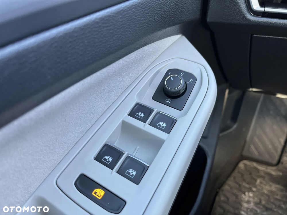 Volkswagen Golf Variant 1.5 eTSI mHEV Style DSG - 36