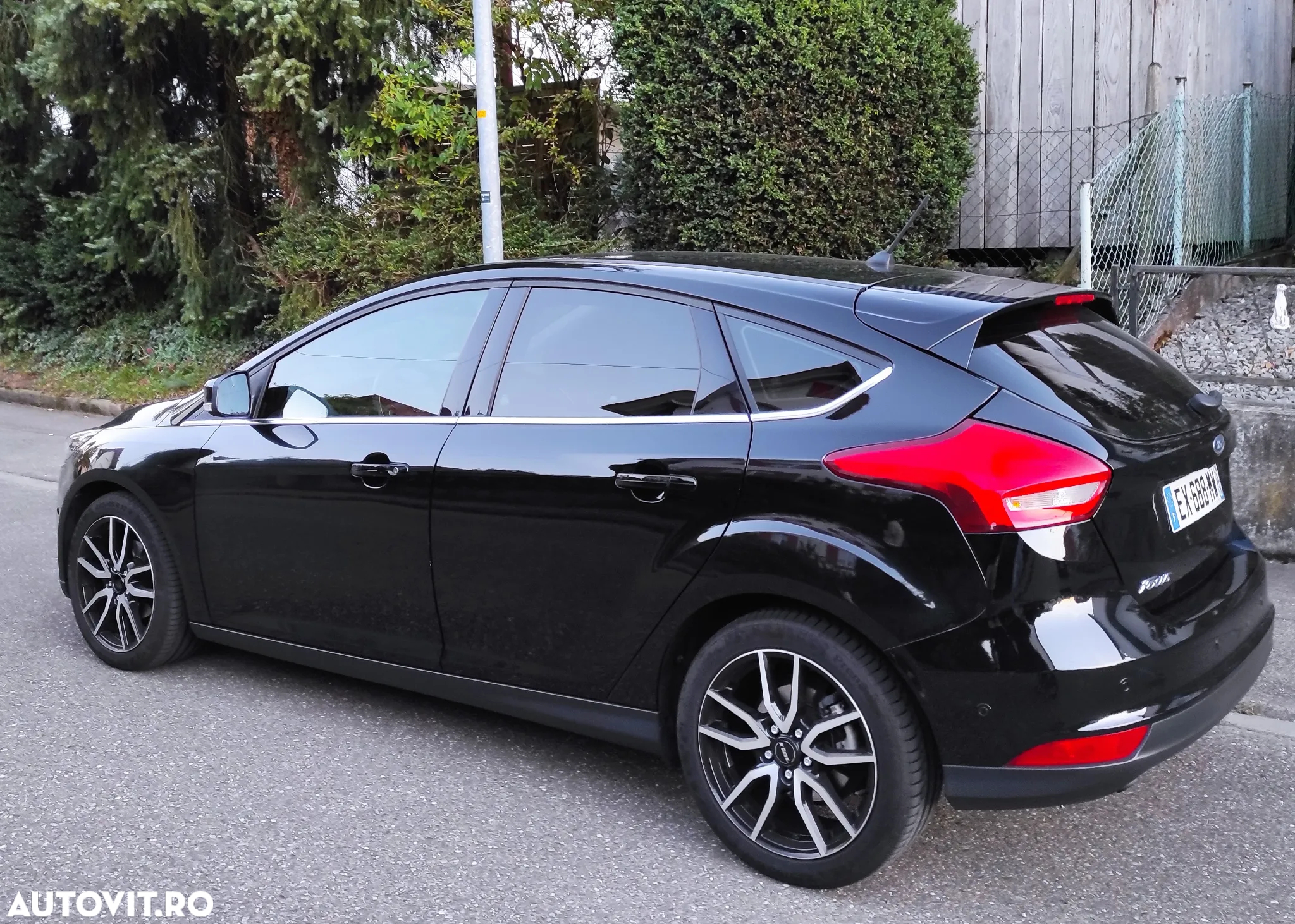 Ford Focus 1.5 EcoBlue Start-Stopp-System TITANIUM - 12