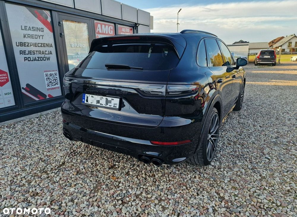 Porsche Cayenne - 9