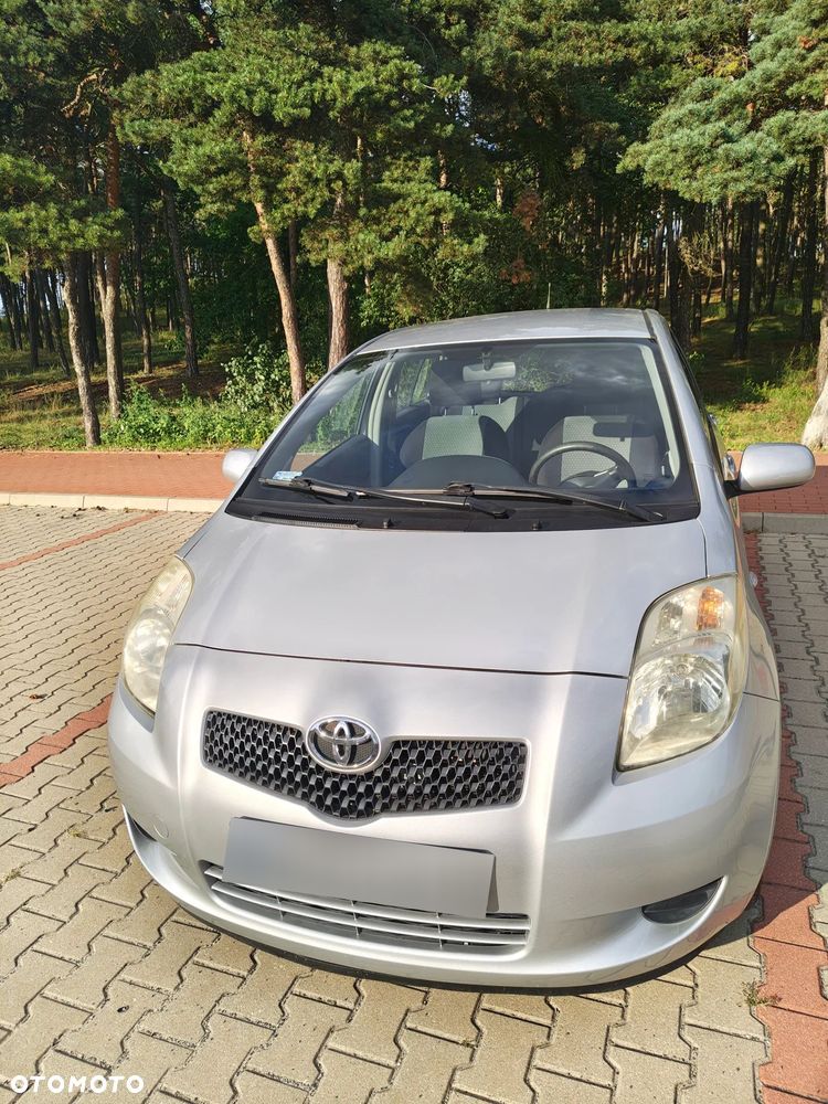 Toyota Yaris - 2