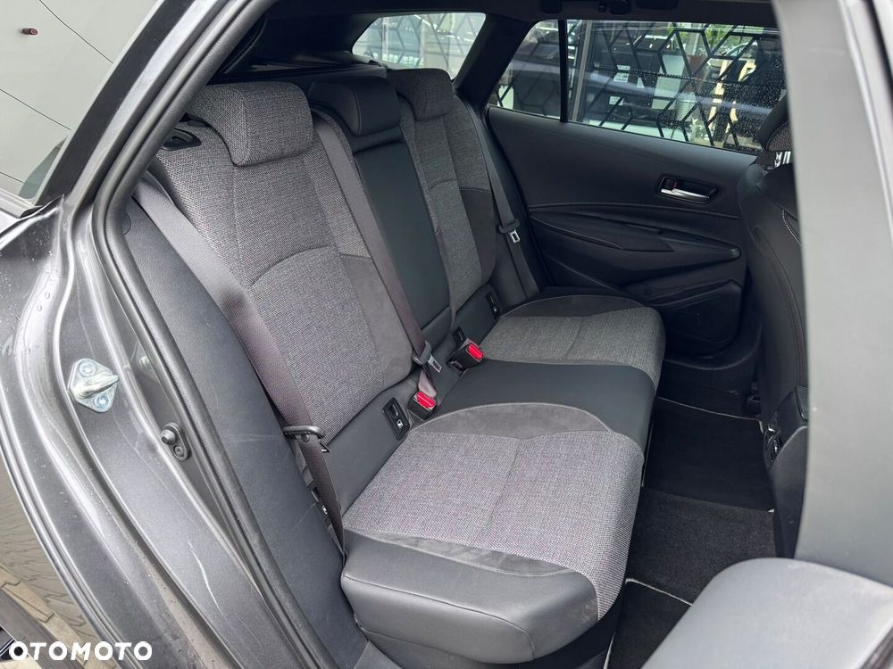 Toyota Corolla 1.8 Hybrid Style - 25
