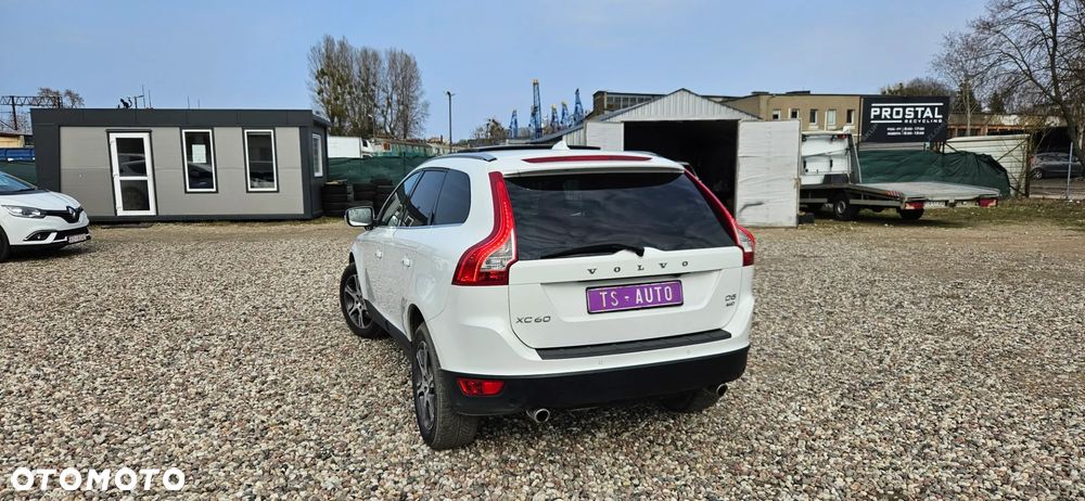 Volvo XC 60 D5 AWD Geartronic Summum - 8