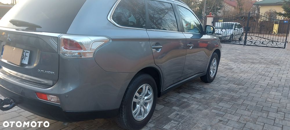 Mitsubishi Outlander - 20