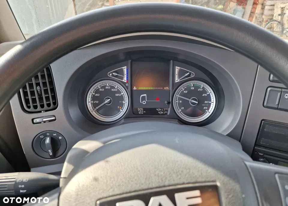 DAF LF 320 FA Day Cab 4x2 - 9