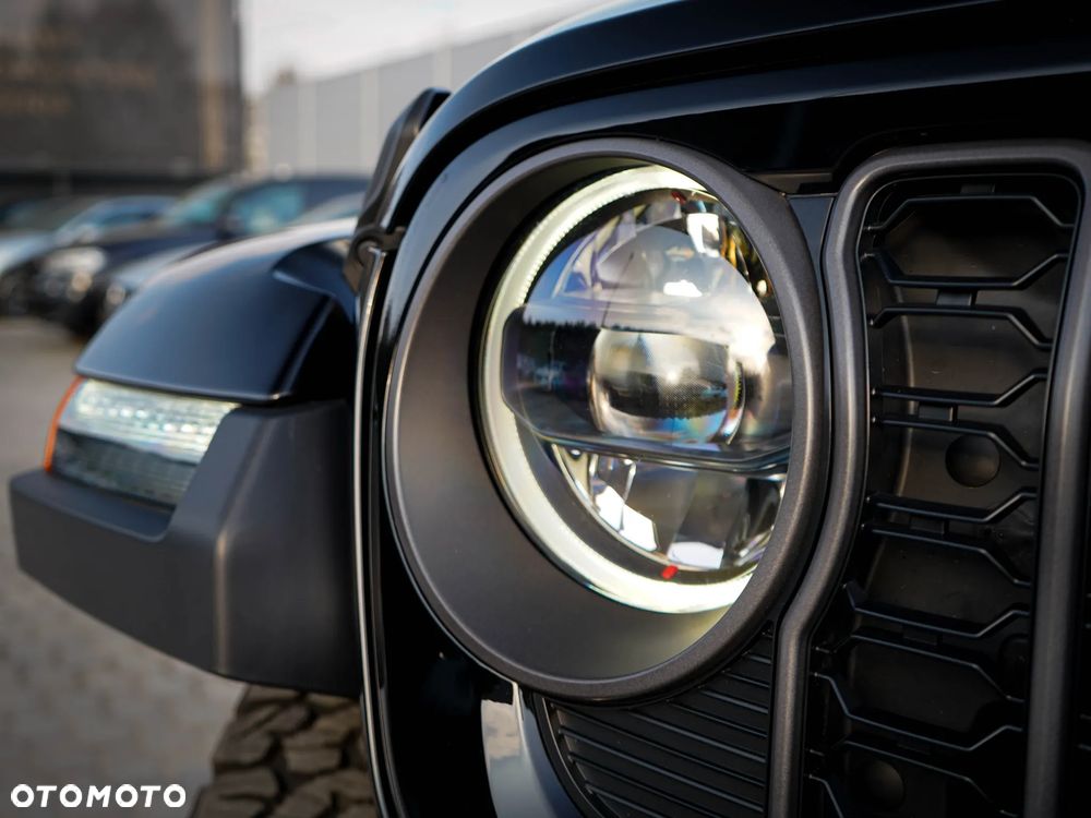 Jeep Wrangler - 6