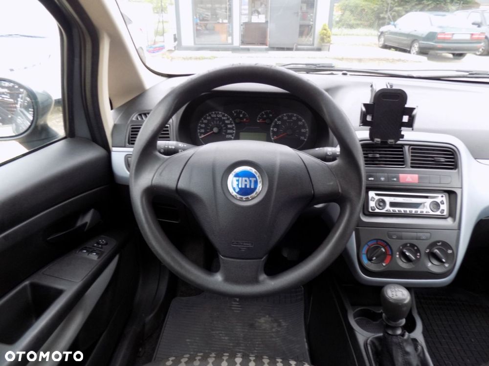 Fiat Grande Punto - 6