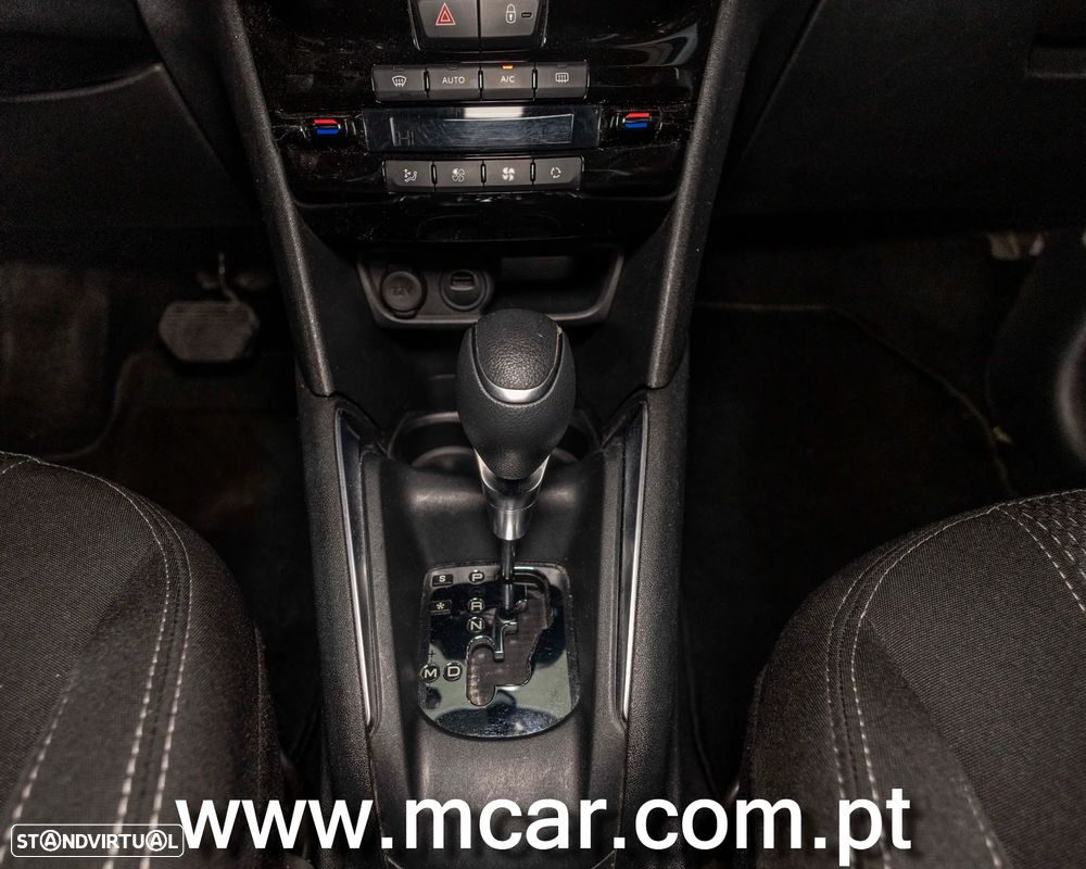 Peugeot 208 - 15