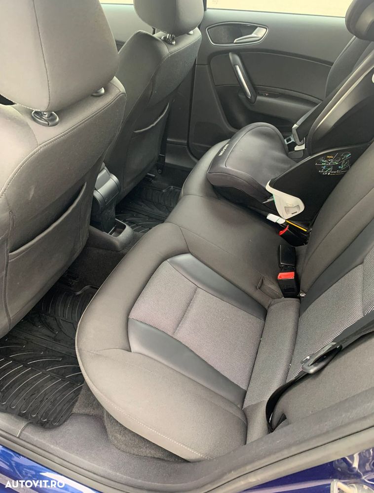 Audi A1 1.0 TFSI ultra ack S tronic sport - 4