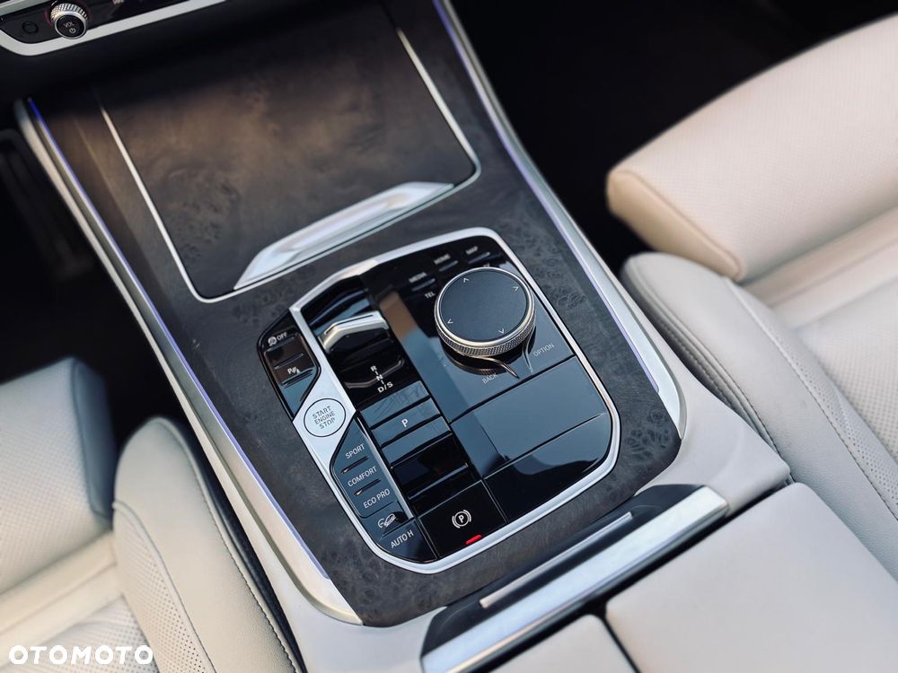 BMW X5 xDrive40i - 37