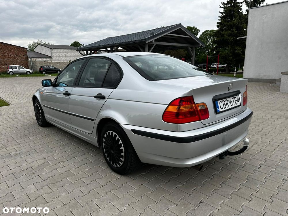 BMW Seria 3 318i - 2