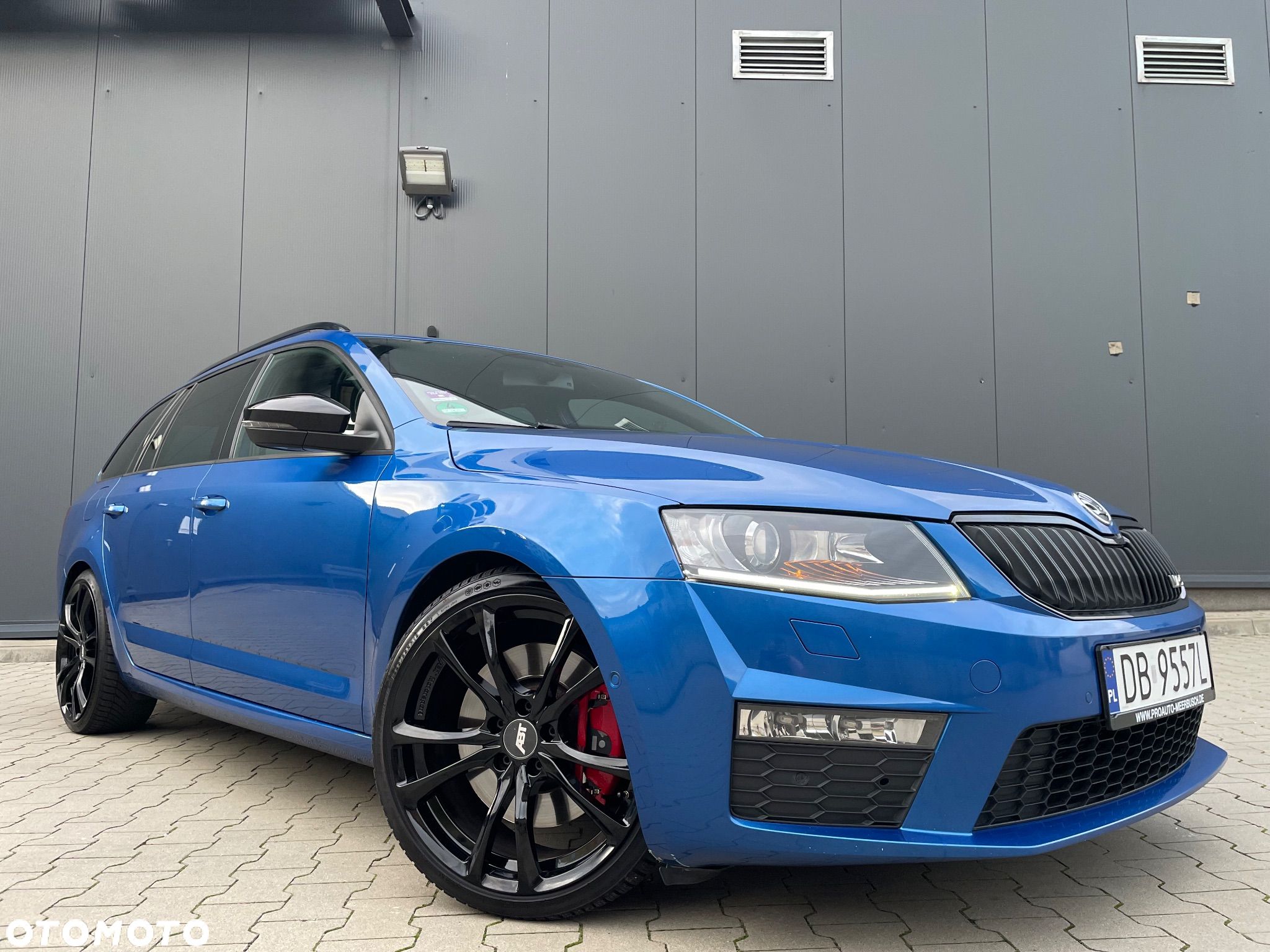 Skoda Octavia Combi 2.0 TDI RS - 1