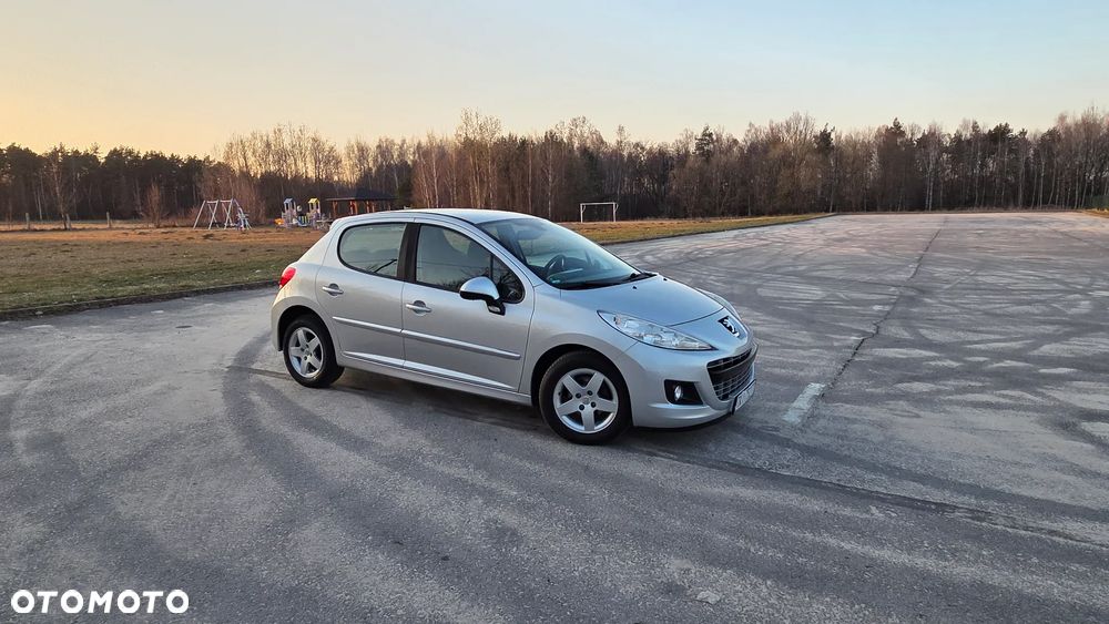 Peugeot 207 95 VTi Urban Style - 2