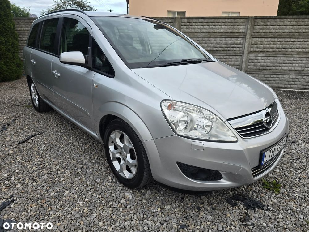 Opel Zafira 1.8 Cosmo - 22