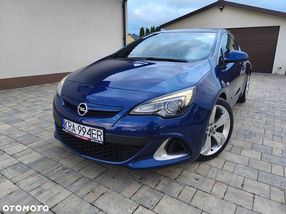 Opel Astra IV GTC OPC - 1