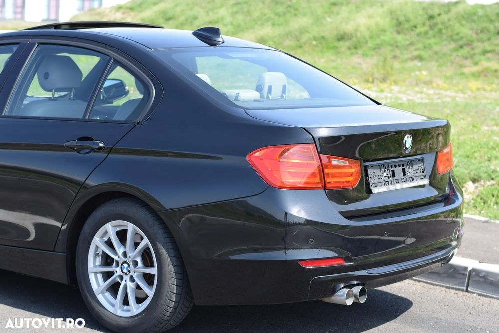 BMW Seria 3 320d Sport-Aut. Sport Line - 30
