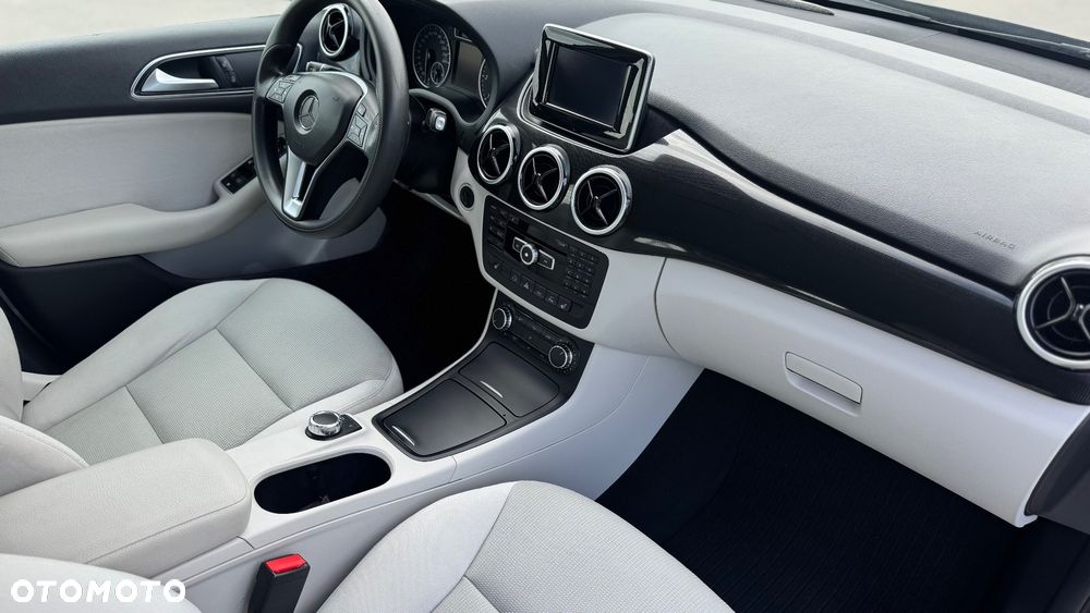 Mercedes-Benz Klasa B 180 (CDI) d 7G-DCT Style - 28