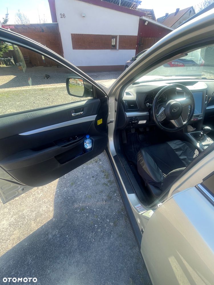 Subaru Legacy 2.0 D Active - 11