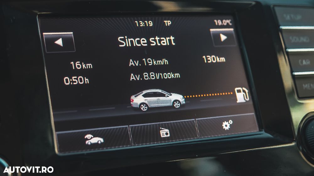 Skoda Octavia 2.0 TDI ELEGANCE DSG - 14