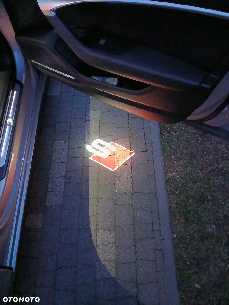 Audi A6 Avant 55 TFSI e quattro S tronic sport - 29