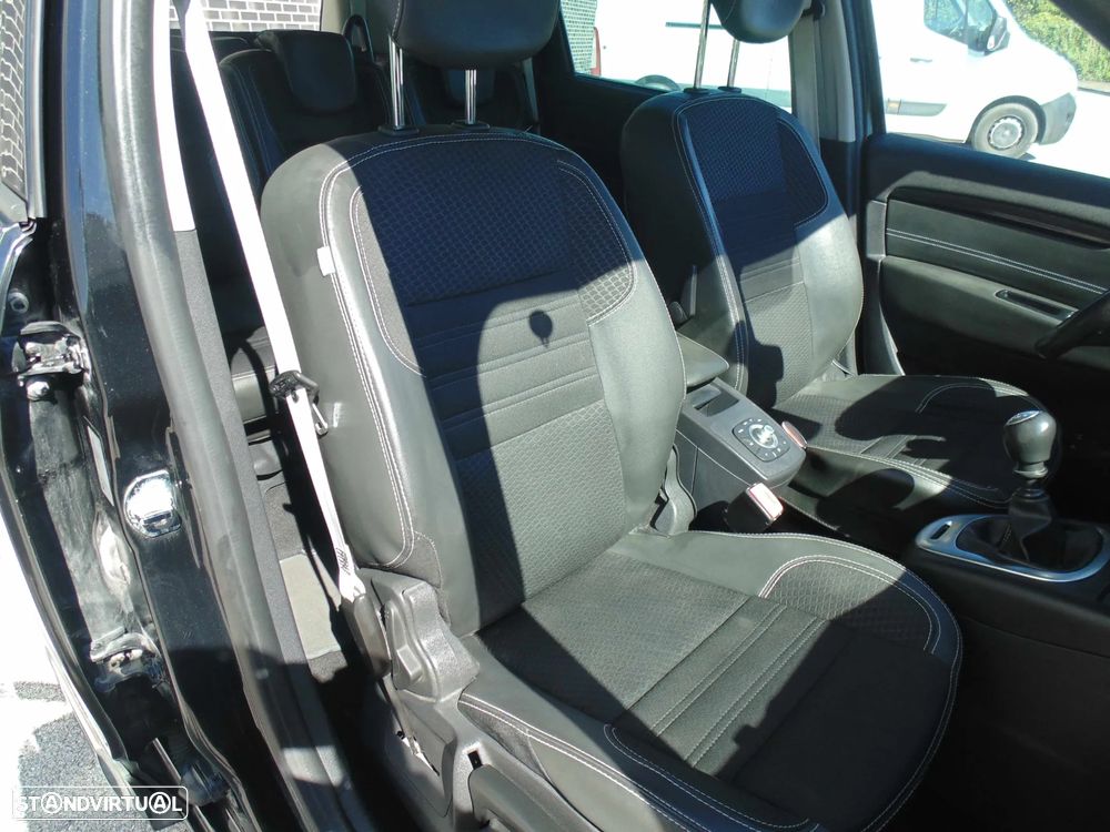 Renault Grand Scénic 1.6 dCi Bose Edition SS - 21