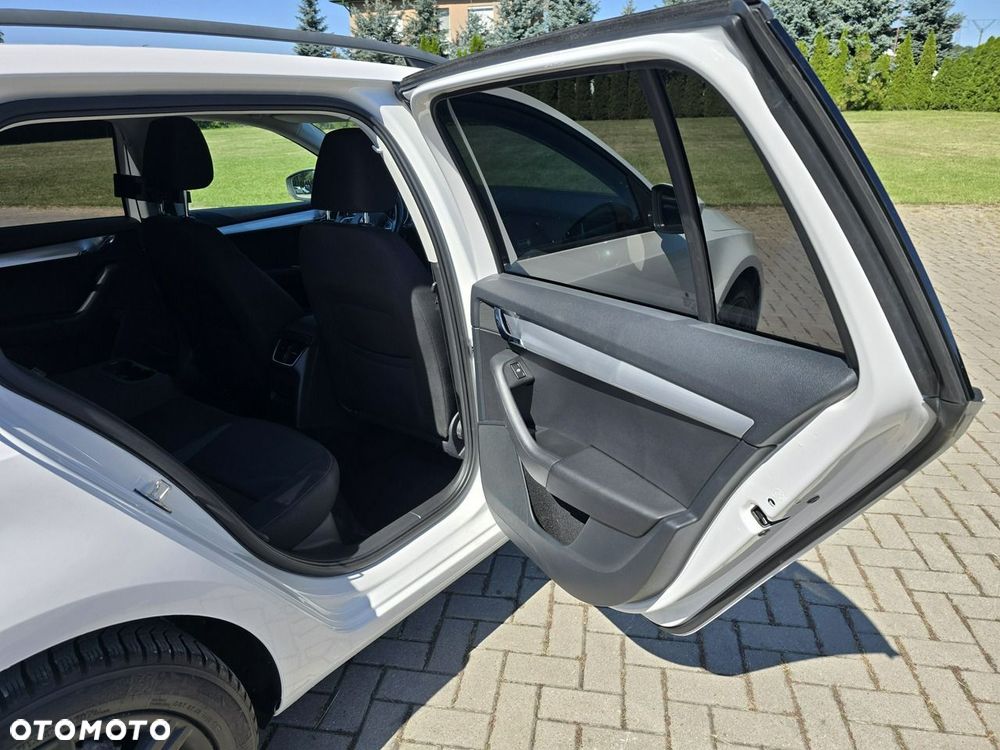 Skoda Octavia - 25