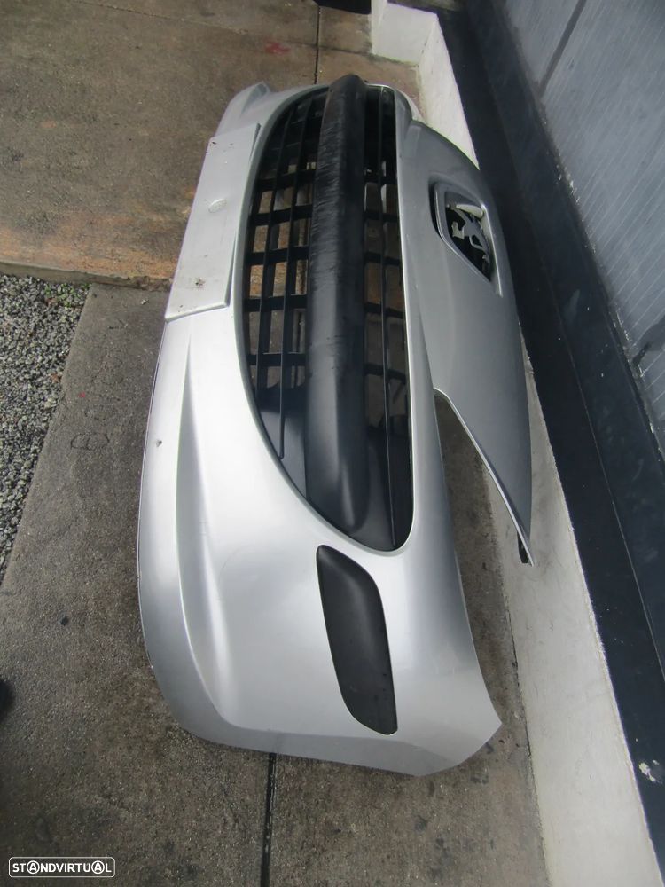 Para-choques Peugeot 207  ano 2007  (original em bom estado - 6